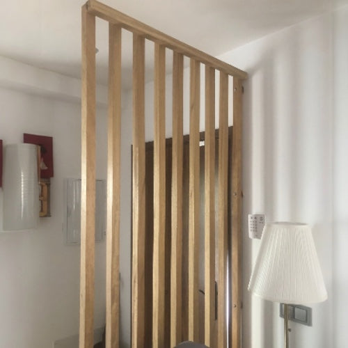 Pack 10 lamas de listón decorativo madera natural tropical FSC® en Iroko